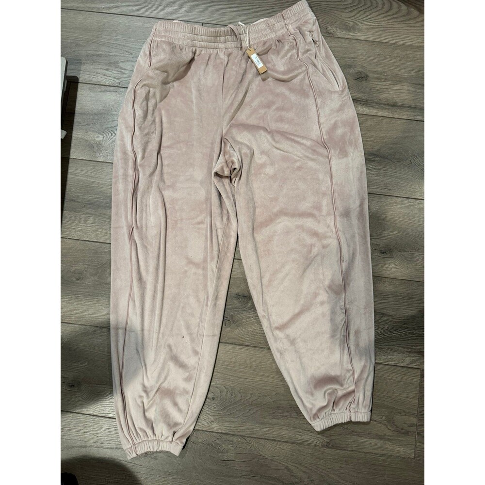 SKIMS Velvet Joggers in light pink/beige